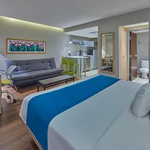 4* Hotel apartamentowy Express By Marriott